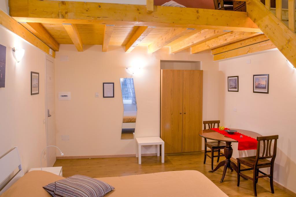La Cattedrale Bed & Breakfast Neapel Exteriör bild